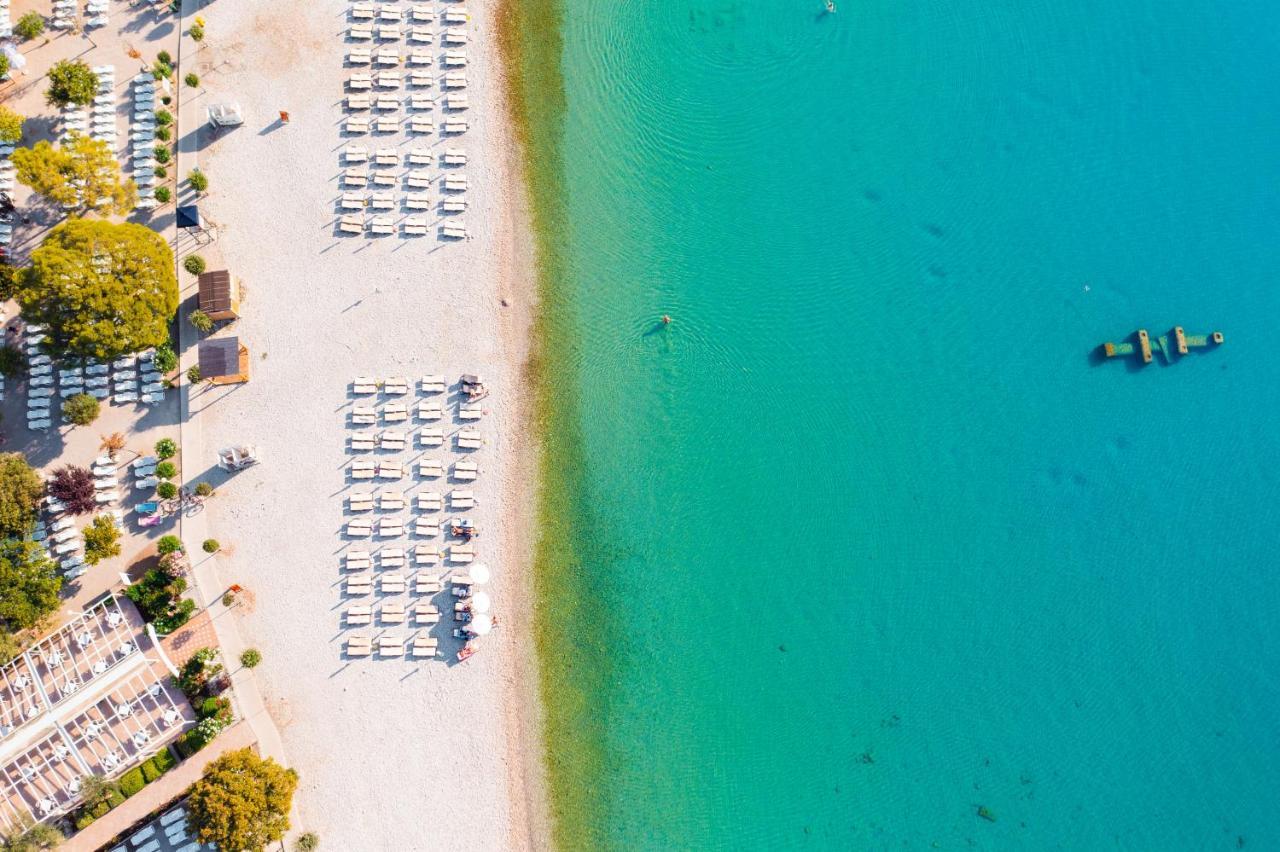 Hotel Mimosa Lido Palace - Maslinica Hotels & Resorts Rabac Eksteriør bilde