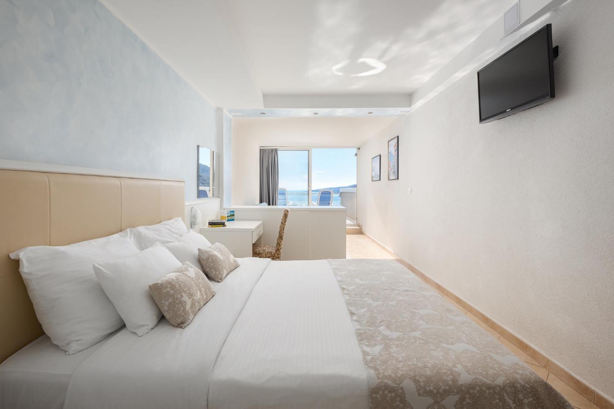 Hotel Mimosa Lido Palace - Maslinica Hotels & Resorts Rabac Eksteriør bilde
