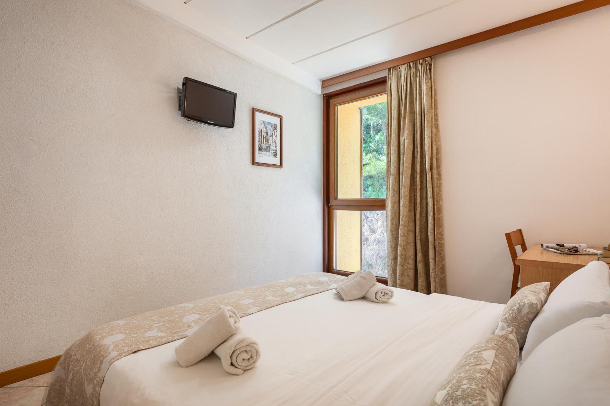 Hotel Mimosa Lido Palace - Maslinica Hotels & Resorts Rabac Rom bilde